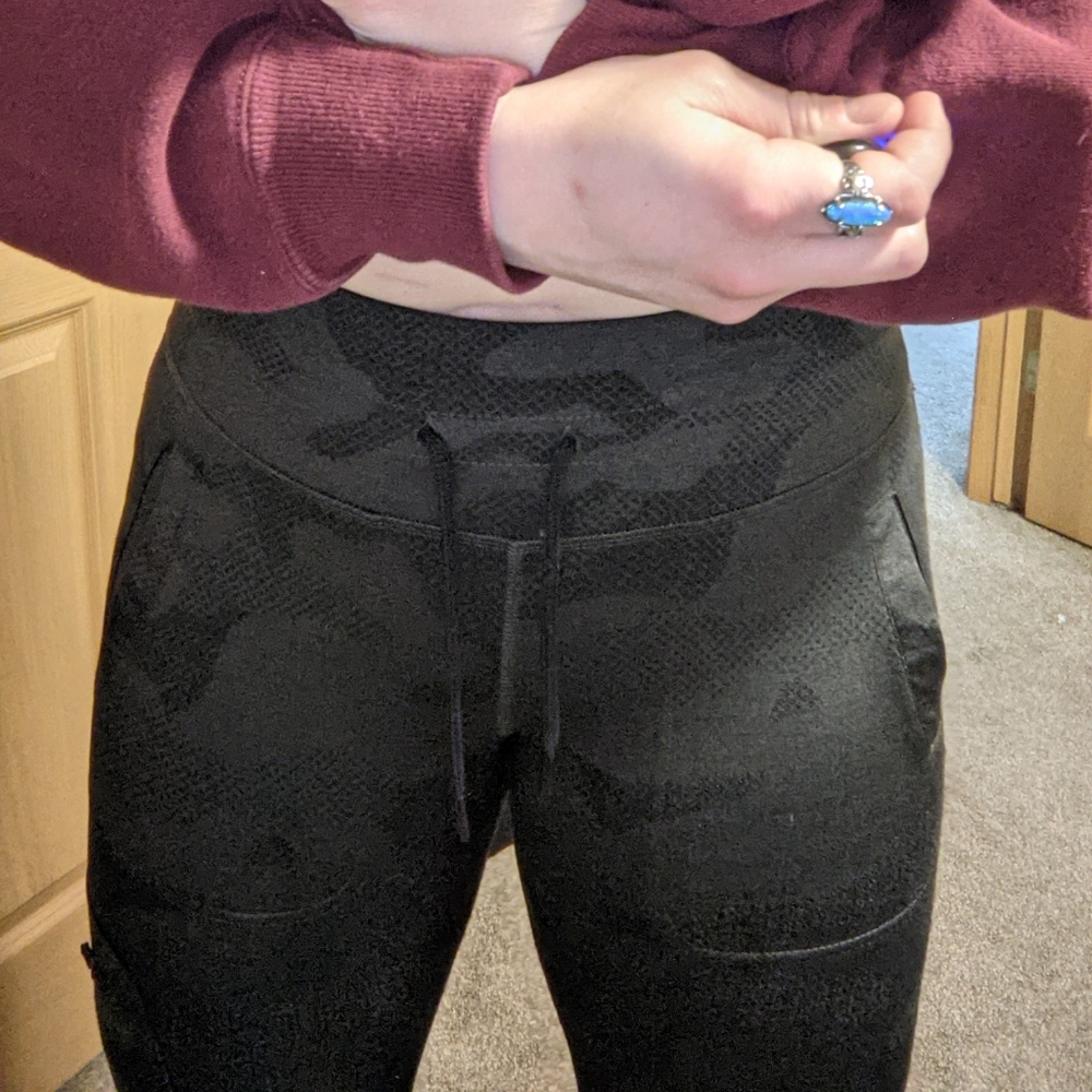 Fitted joggers